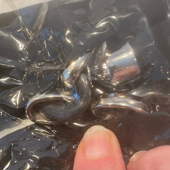 NWT One Black Infinity Scarf - Picture 4 of 4